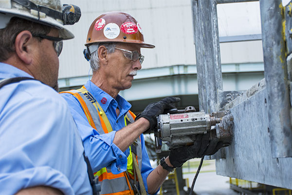 How to Avoid 5 Common Workplace Dangers